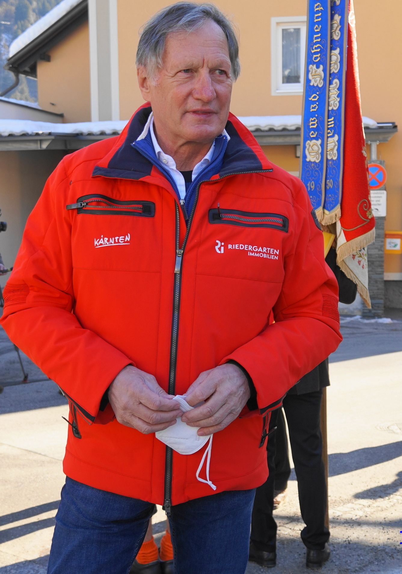 File:Franz Klammer (2022) Olympiasieger in der Abfahrt 1976 in  Innsbruck.jpg - Wikimedia Commons