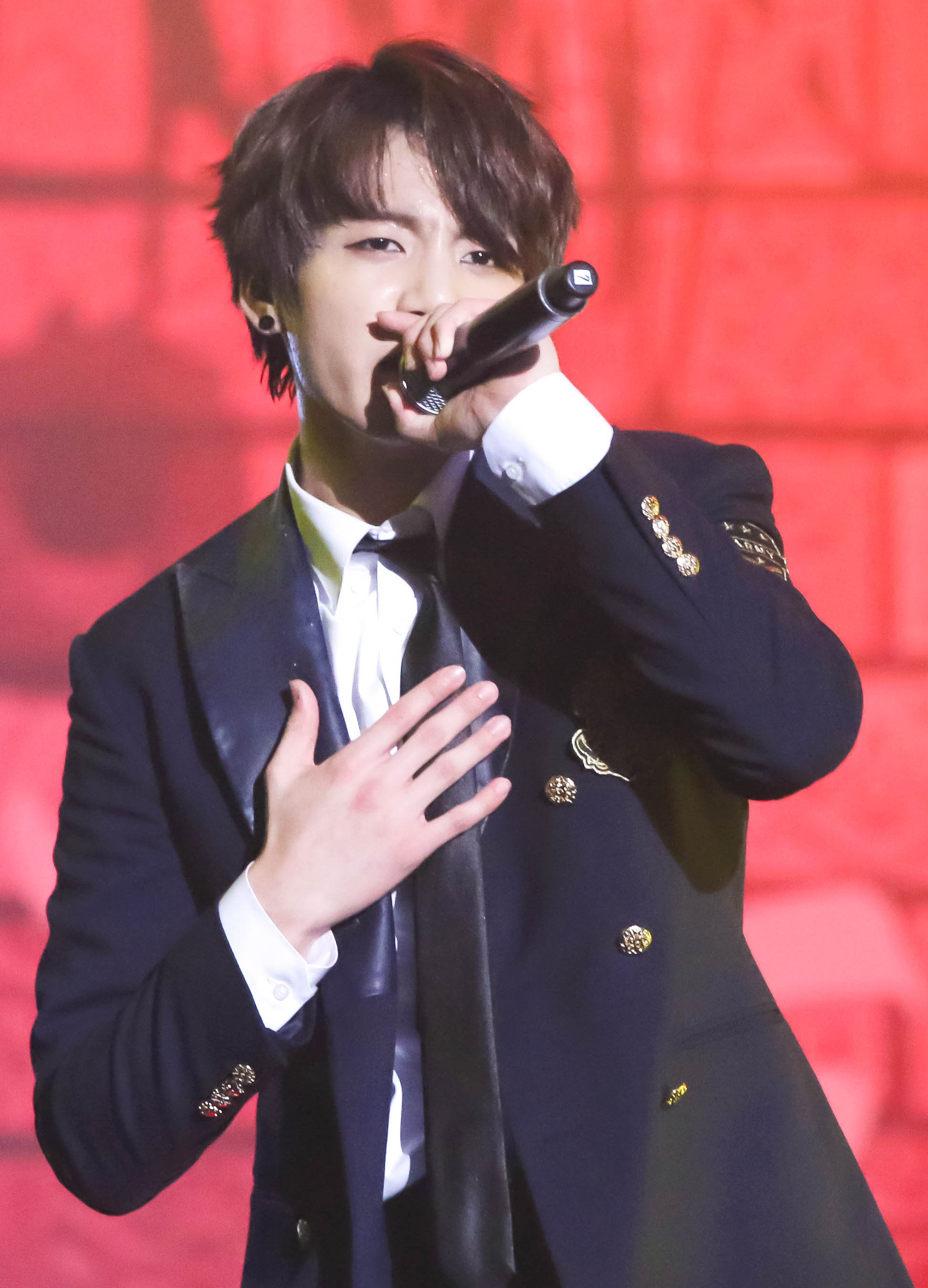 File:Jeon Jung-kook during The Red Bullet concert in Taipei, 8 