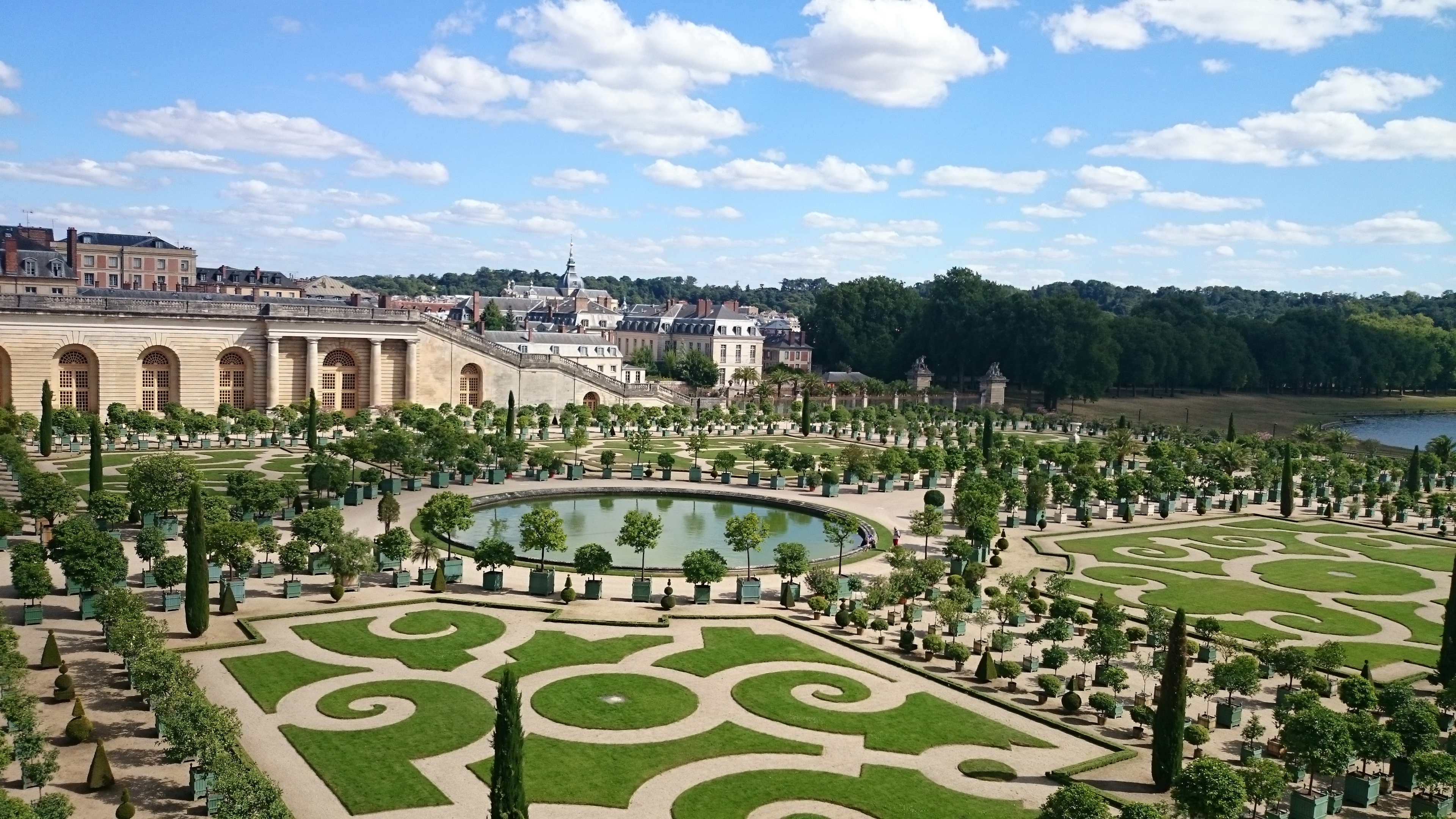 Де версаль. Оранжерея в Версальском Дворце. Версальский дворец и парк. Версальский дворец и парк Ришелье.