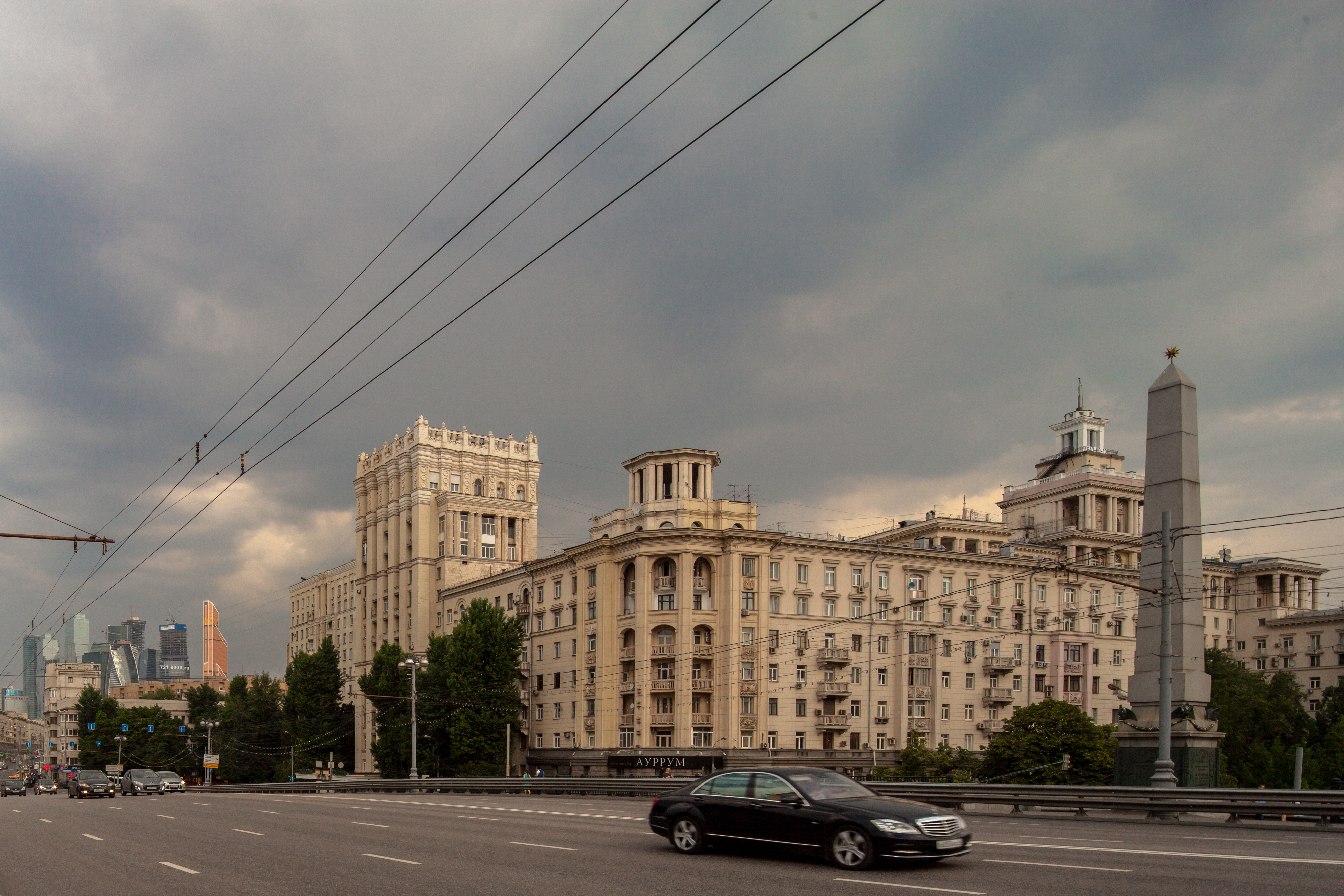 улица большая набережная москва