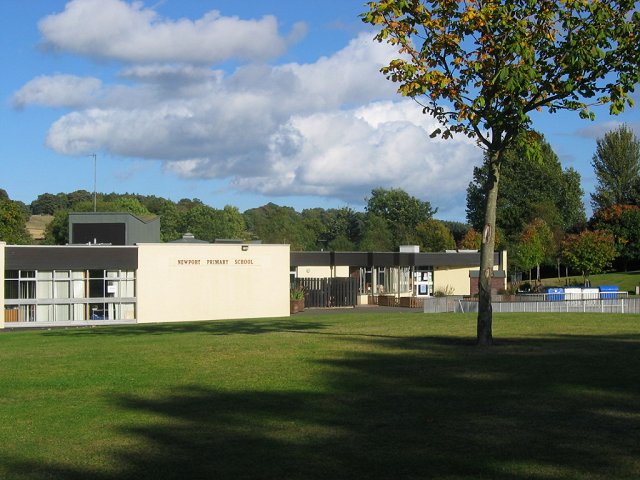 File:Newport Primary School. - geograph.org.uk - 58851.jpg