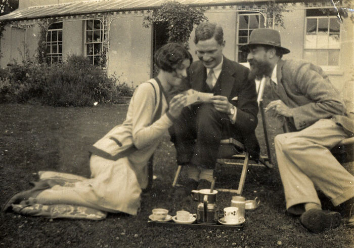 File:Rosamond Lehmann with her brother John and Lytton Strachey.jpg