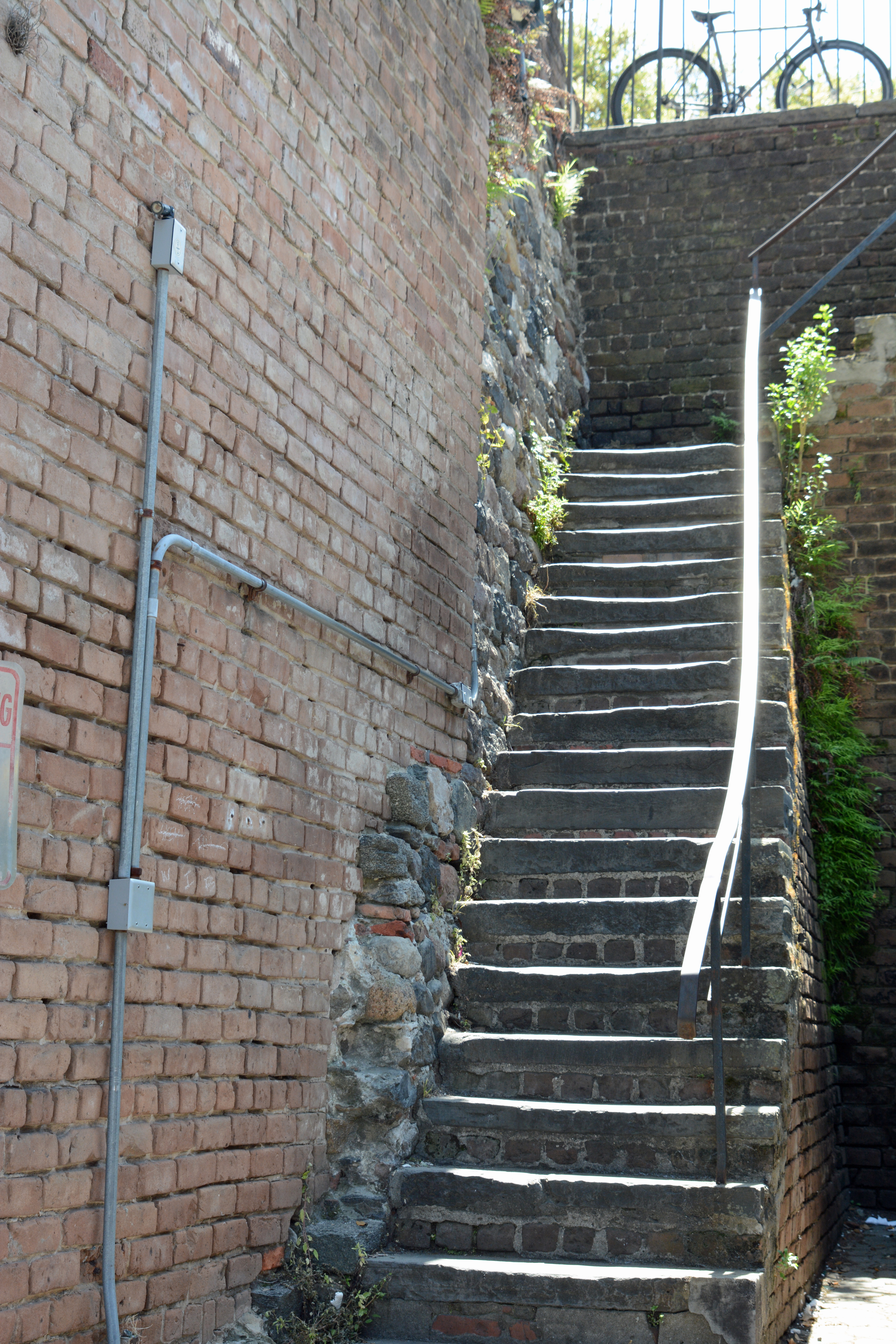 Steep steps - Picture of Savannah, Georgia Coast - Tripadvisor