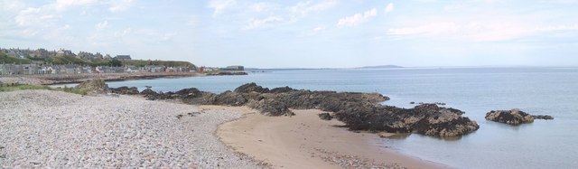 Strathlene Beach - geograph.org.uk - 924286