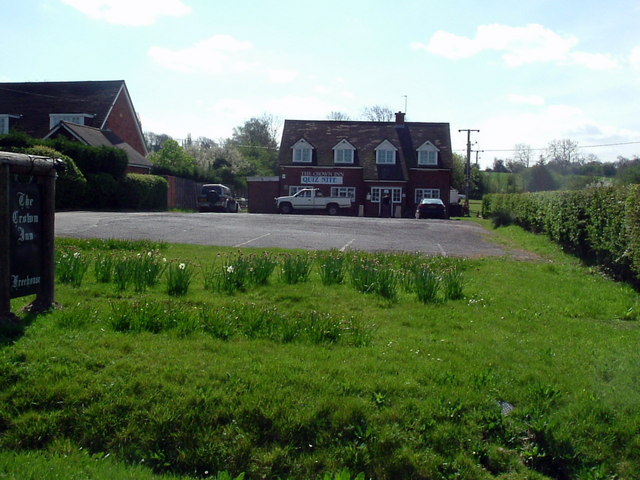 File:The Crown inn - geograph.org.uk - 405745.jpg