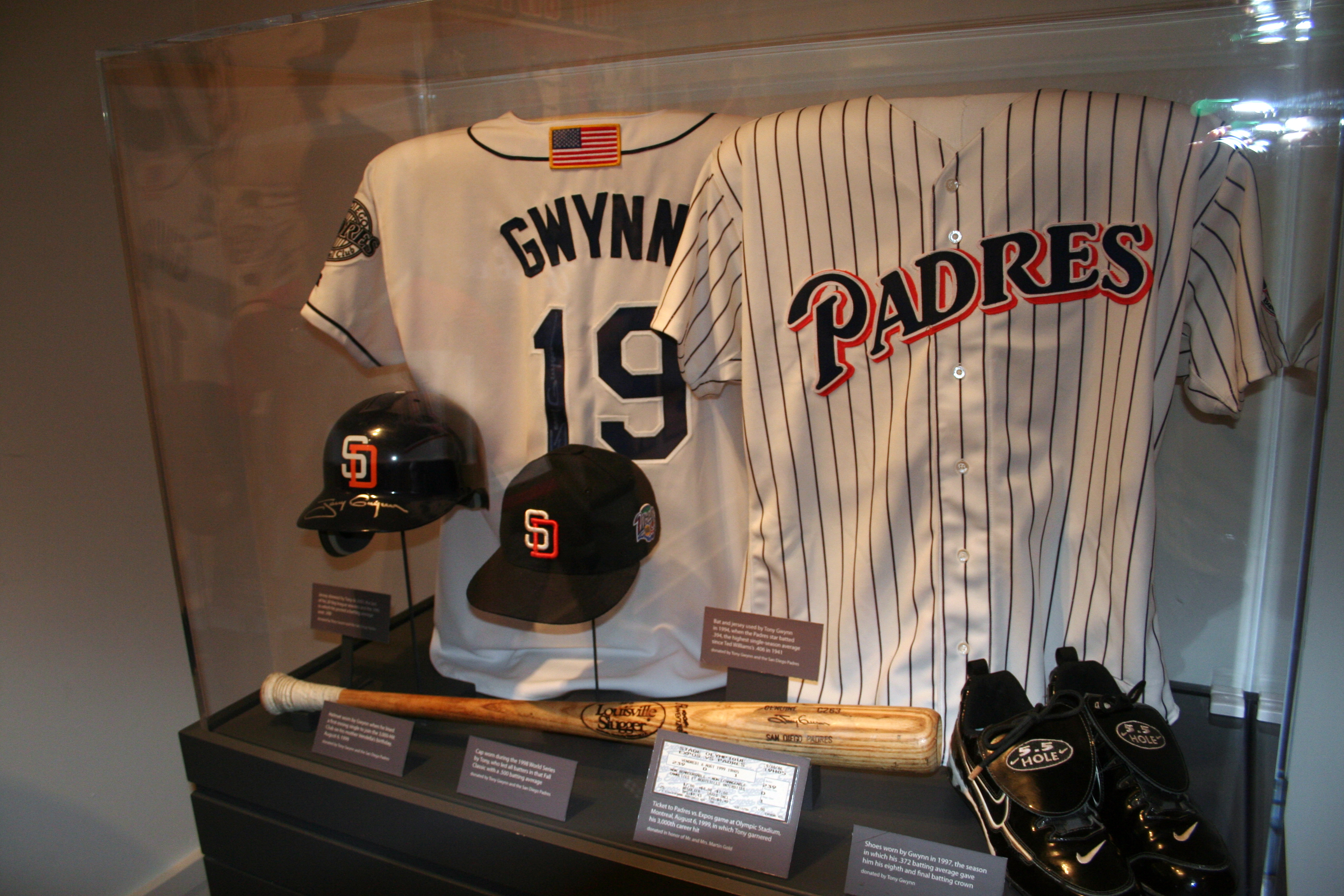 Tony Gwynn Jr. weighs in on Padres' rivalry with Dodgers