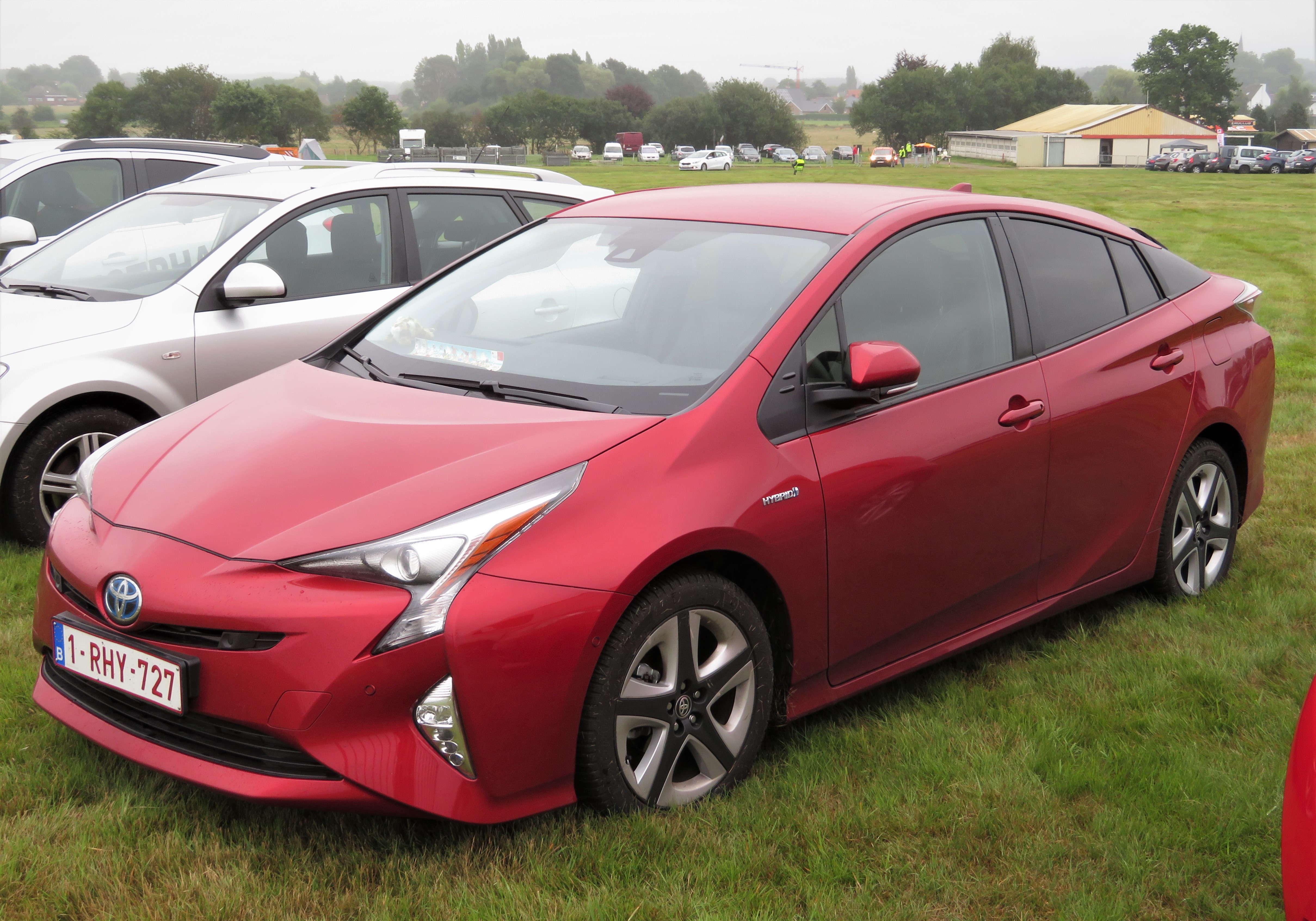 Toyota Prius (четвёртое поколение) — Википедия