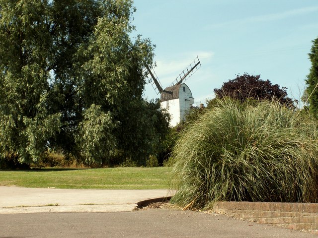 File:Windmill at Ramsey, Essex - geograph.org.uk - 194622.jpg