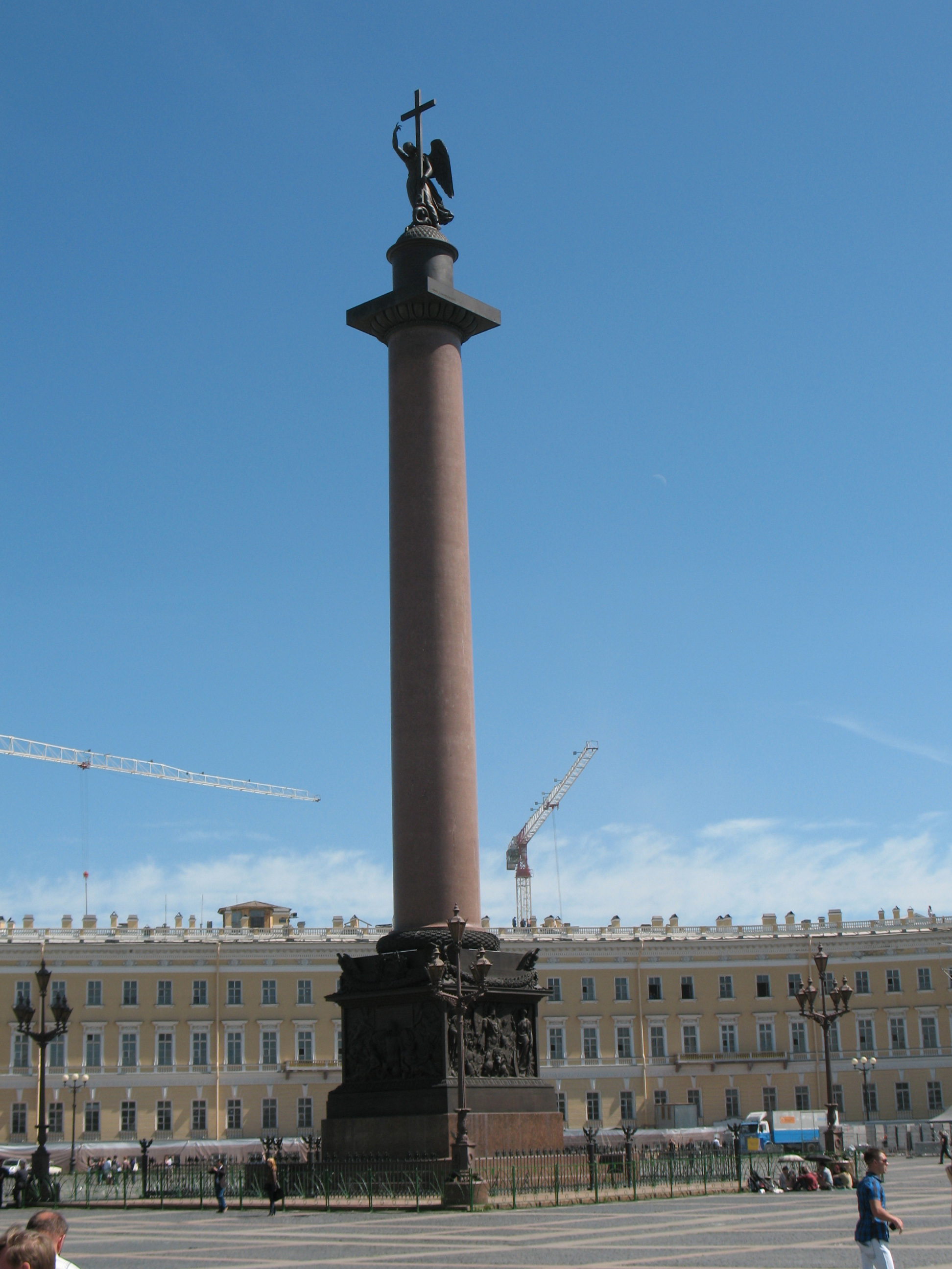 Александровская колонна в Санкт Петербурге