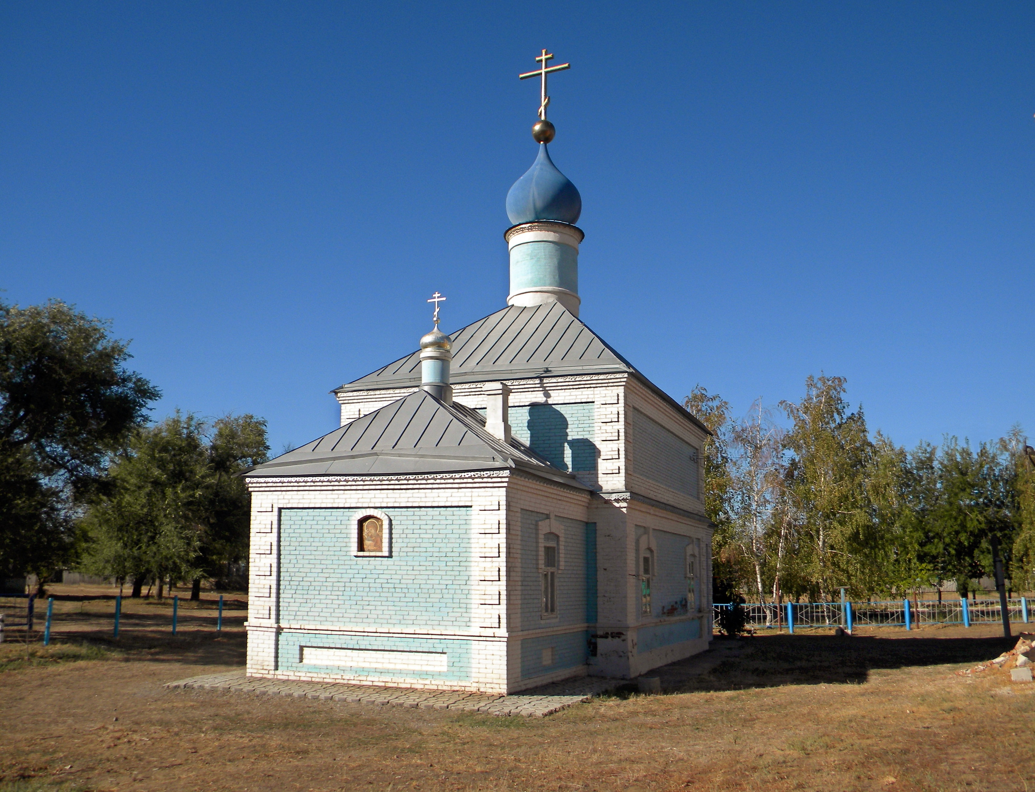 Погода село грачи енотаевский. Храм Донской иконы Божьей матери. Храм Донской Божьей матери Астрахань. Храм Донской иконы Божьей матери Новочеркасск. Село Грачи Астраханская область Енотаевский район.