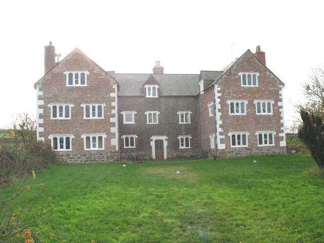 File:A full frontal view of Bodwrda - geograph.org.uk - 610086.jpg