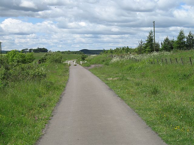 Airdrie - Bathgate railway, Netherhouses - geograph.org.uk - 844851