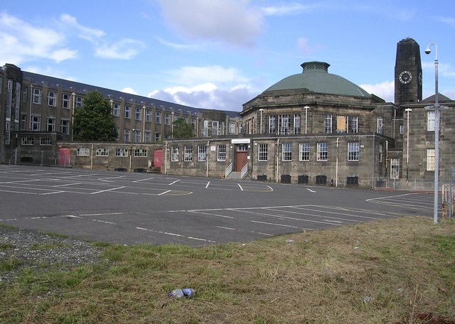 File:Airdrie Academy - geograph.org.uk - 222492.jpg