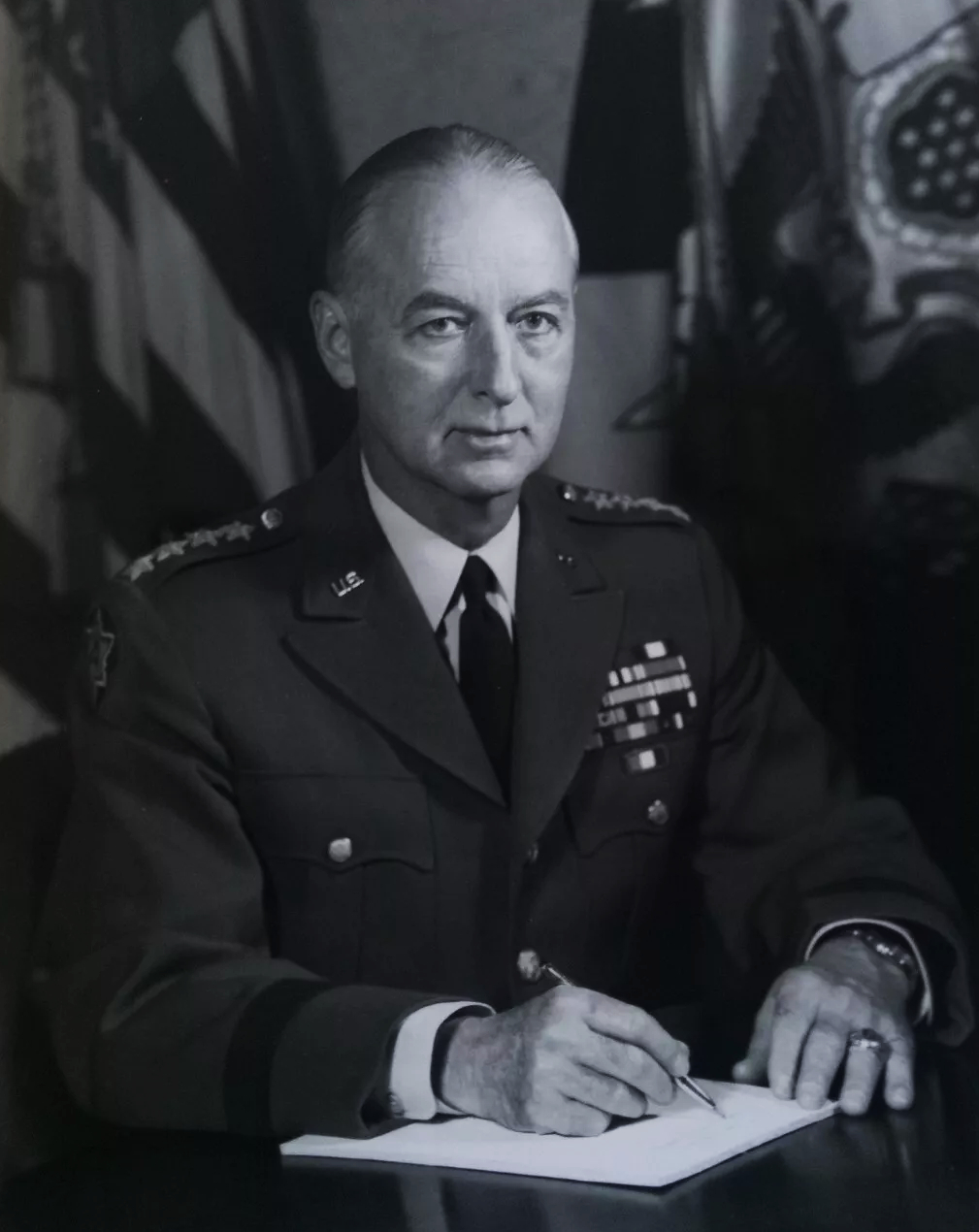 <span class="mw-page-title-main">Clyde D. Eddleman</span> United States Army general (1902–1992)