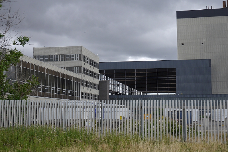 File:Cockenzie power station during demolition - geograph.org.uk - 4643148.jpg