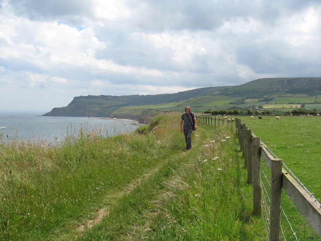 File:Enjoying the walk - geograph.org.uk - 1404720.jpg