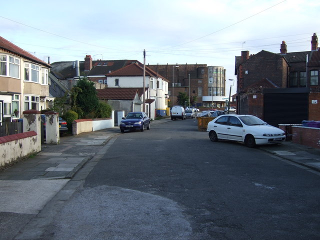 File:Greenside Avenue - geograph.org.uk - 1534921.jpg