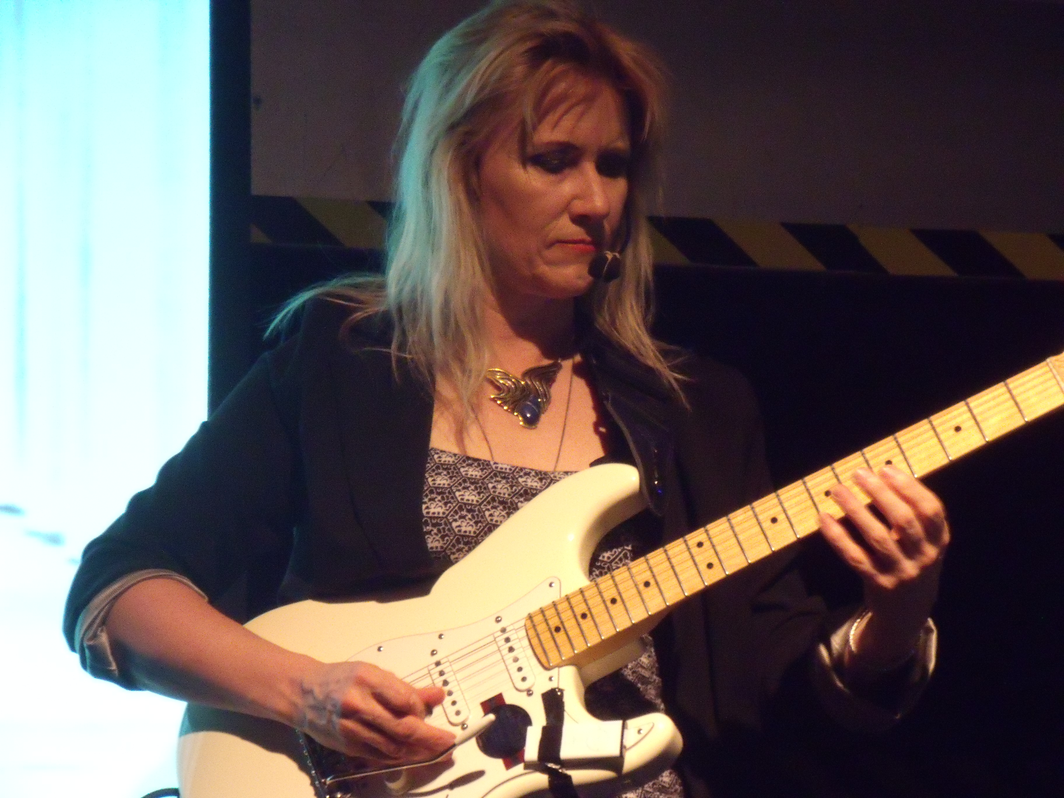 Jennifer Batten - Wikipedia