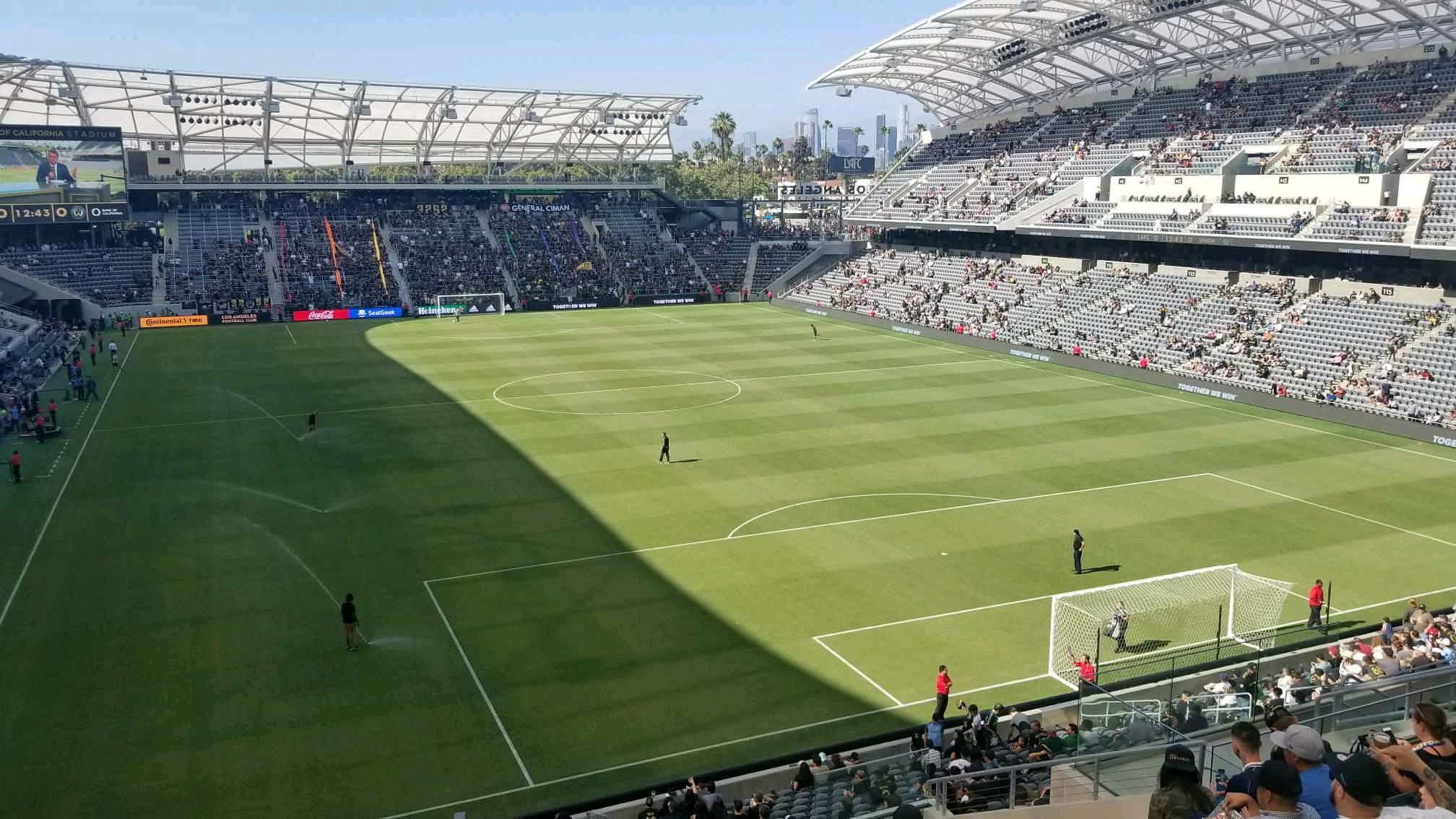 LAFC gets record-setting valuation of more than $700 million - Los