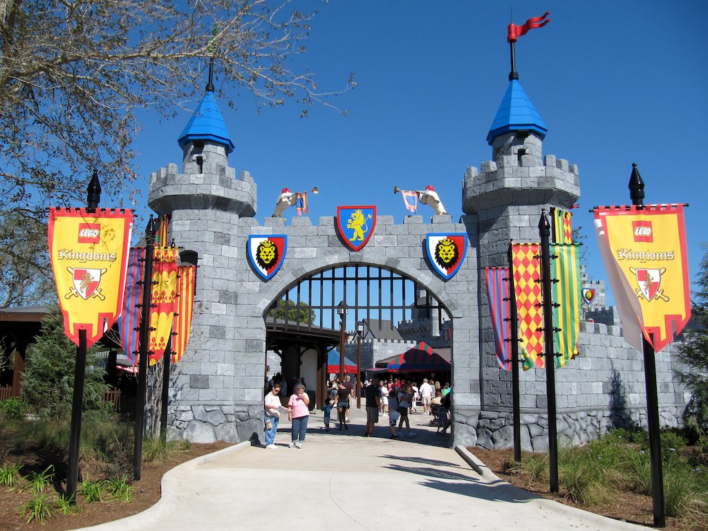 File:Lego Kingdoms Legoland Florida.jpg - Wikimedia Commons