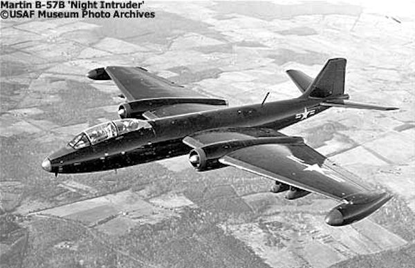 File:Martin B-57B Night Intruder.jpg