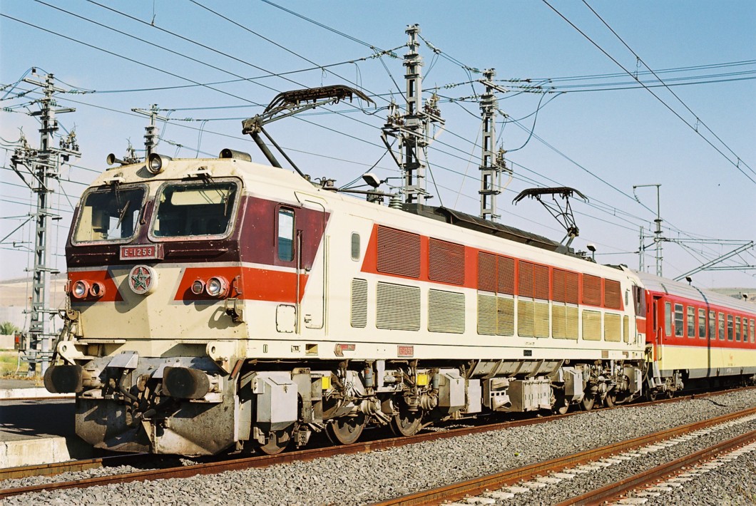 ONCF - Réception de la 1ère locomotive électrique 'nouvelle