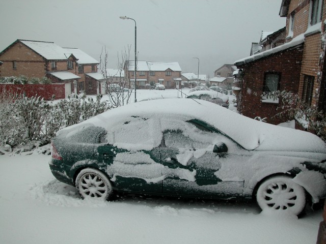 File:Once a year weather in Cumbernauld - geograph.org.uk - 302162.jpg