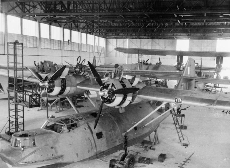 File:PBYs 205 Sqn RAF in hangar Singapore 1941.jpg