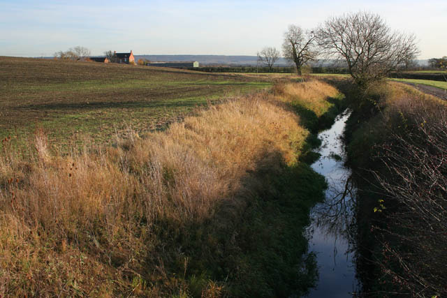 File:River Whipling - geograph.org.uk - 611180.jpg