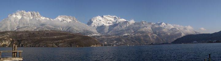 File:St-Jorioz - Panoramique depuis l'embarcadère.jpg