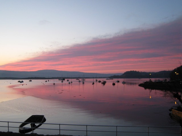 File:Tobermory Bay - geograph.org.uk - 408709.jpg