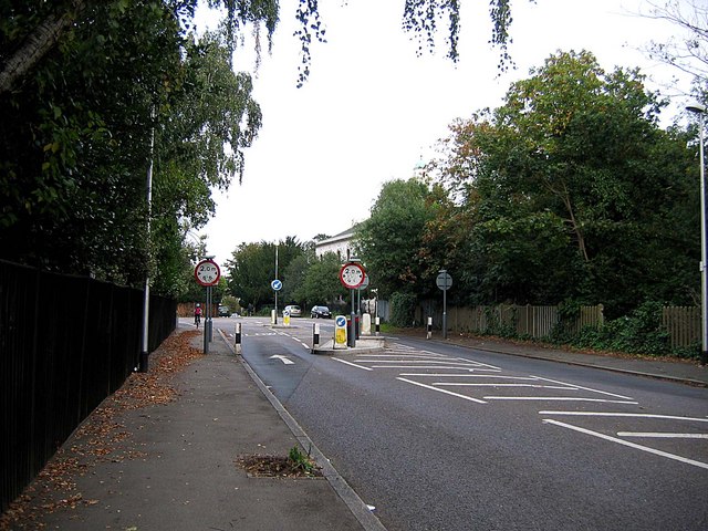 File:Traffic Calming Measures Overton Road - geograph.org.uk - 574024.jpg