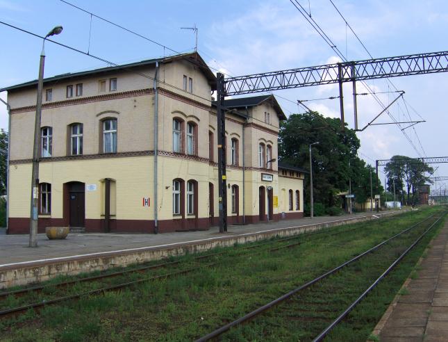 File:Train Station Solec Kujawski.jpg