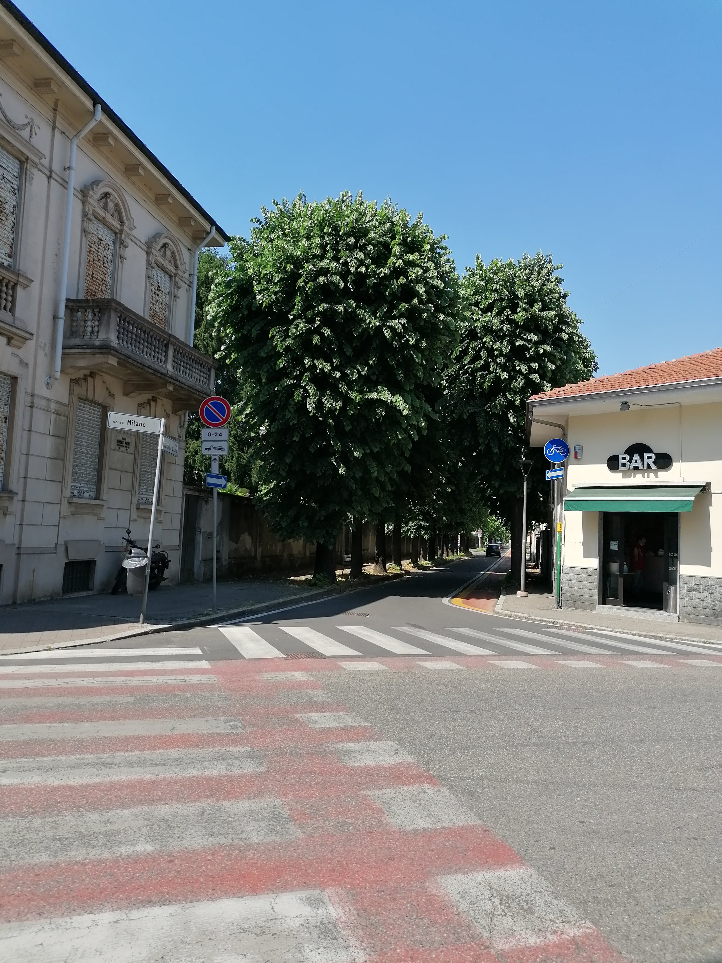 File Viale Beatrice D Este Vigevano.jpg Wikipedia