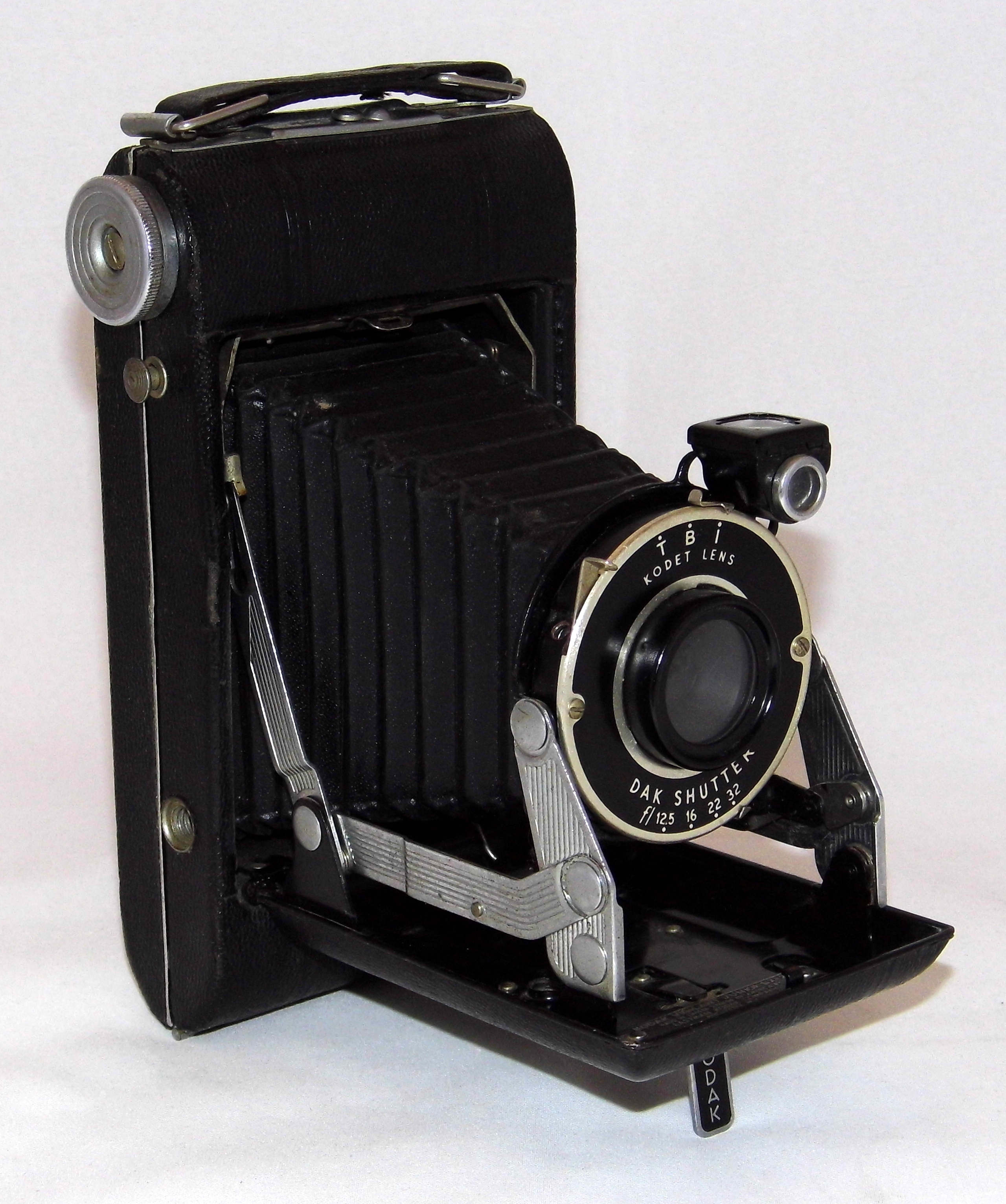 Камера 20х. Kodak Junior Six-20. Kodak Junior 620 1939. Kodak Vigilant Six-20. Kodak фотоаппарат 20 века.