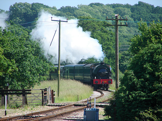 File:Wootton Station - geograph.org.uk - 834702.jpg