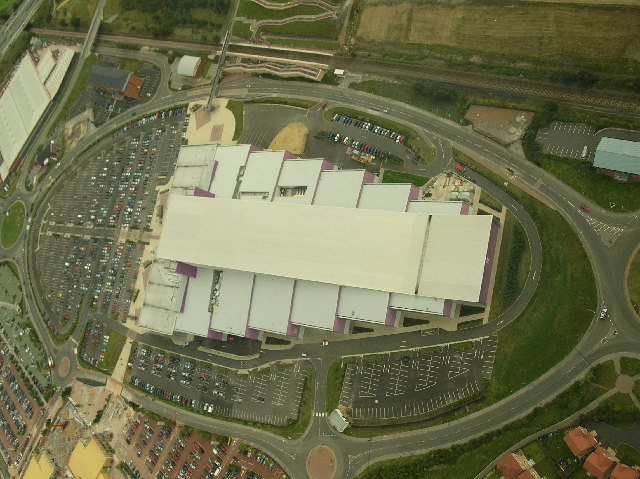 File:Xscape Castleford - geograph.org.uk - 58778.jpg