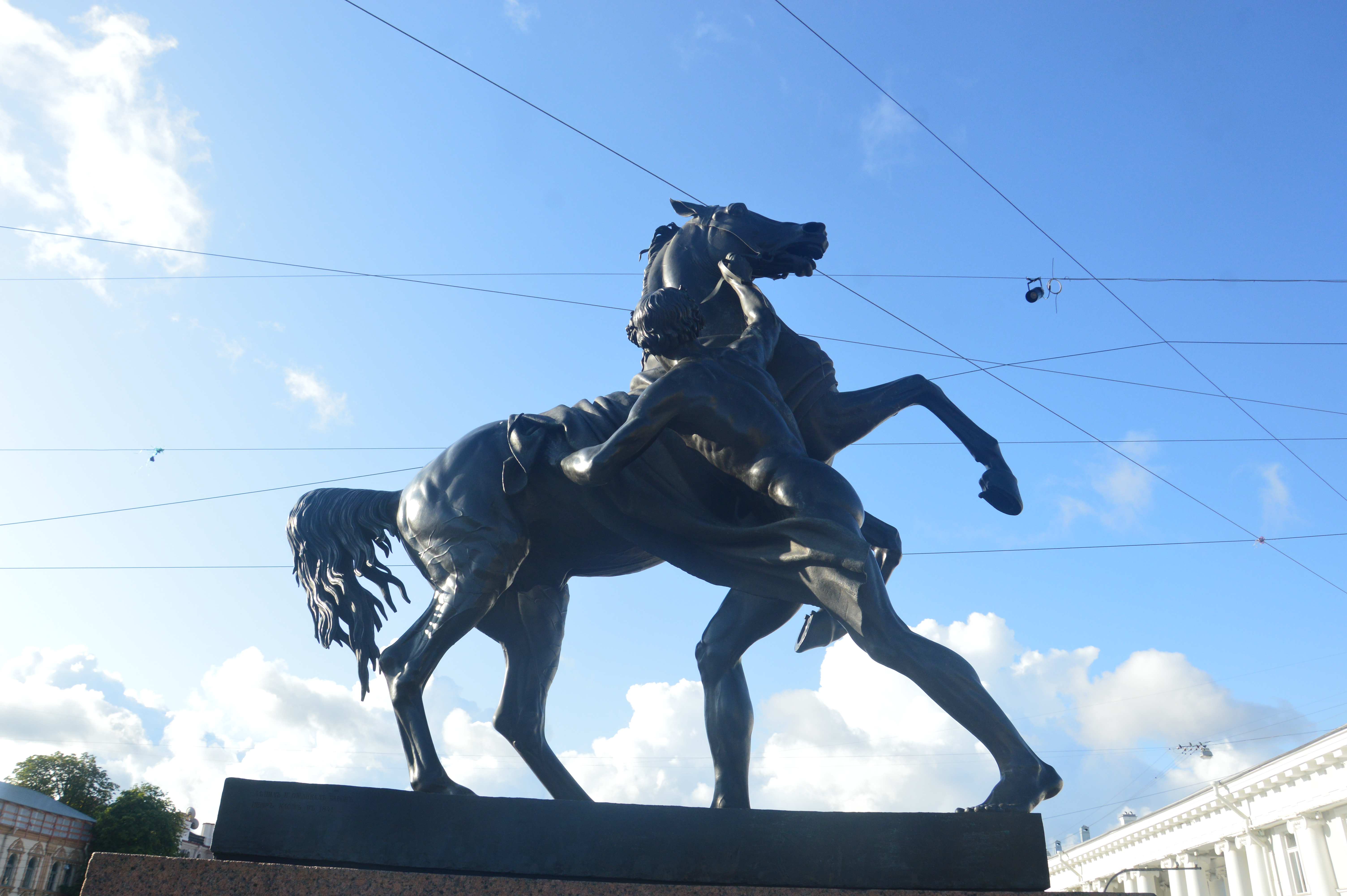 Фигура третья. Клод Аничков мост. П Клод конные группы на Аничковом мосту. Фигуры на постаменте на Аничков мост в Санкт-Петербурге. Аничков мост 4 стадии.