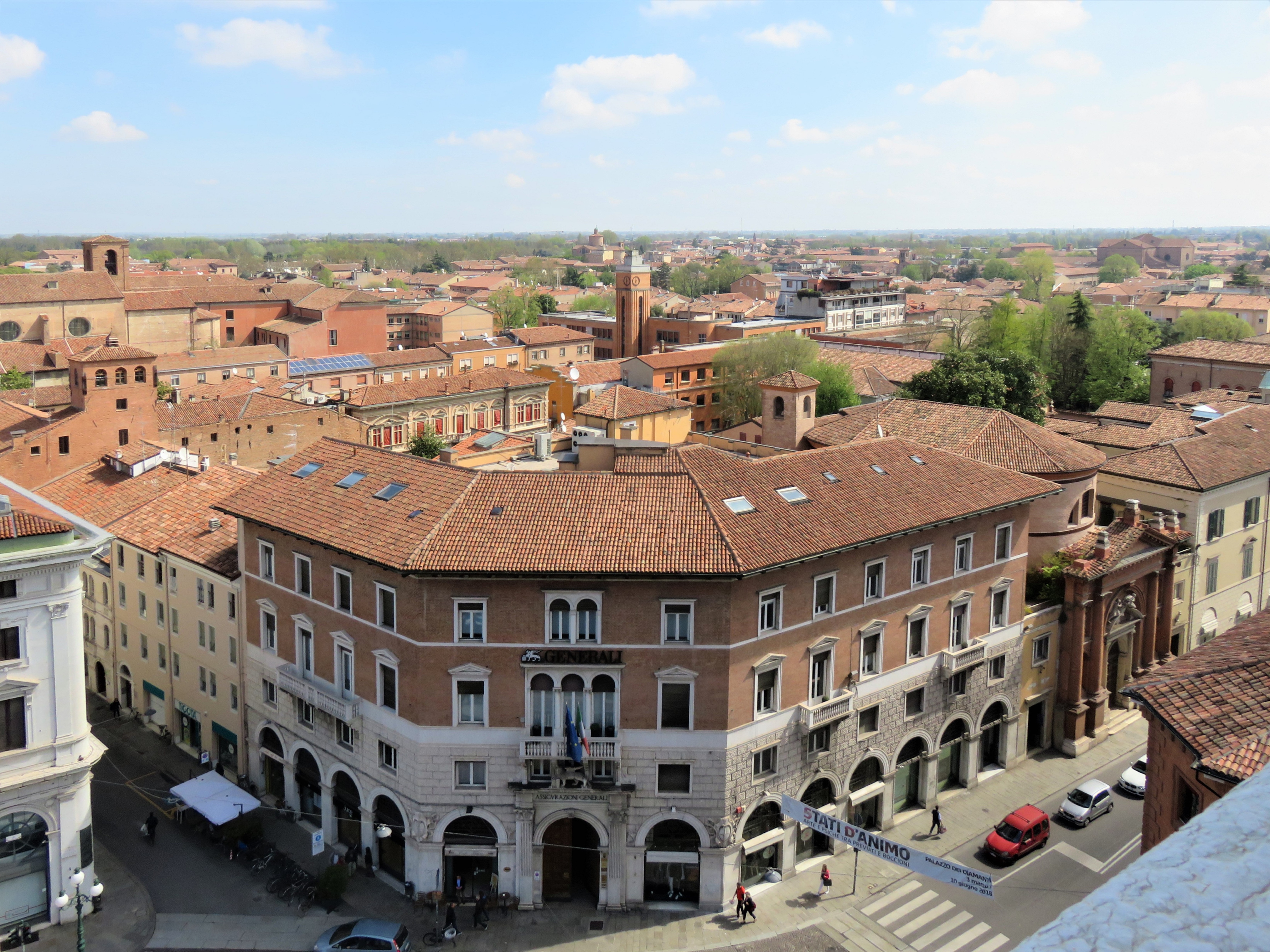 Palazzo delle Assicurazioni Generali (Ferrara) - Wikipedia