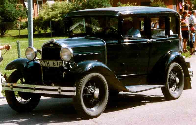 File:1931 Ford Model A 4-Door Sedan CTH670.jpg