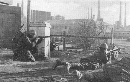 File:1941. Бой на улицах Сталино.jpg