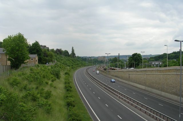 File:Bingley By-pass - Keighley Road - geograph.org.uk - 835038.jpg