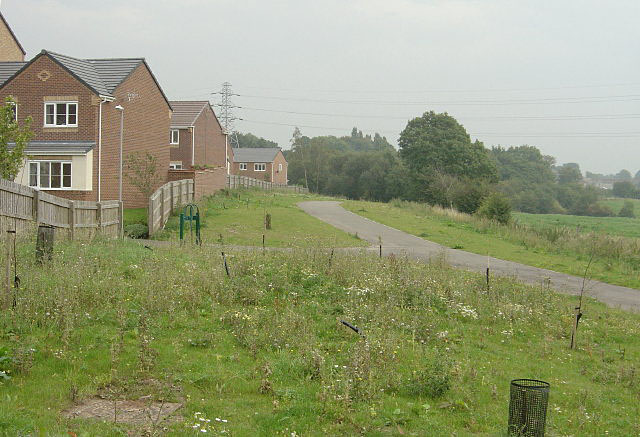 Canal towpath walk - geograph.org.uk - 944784