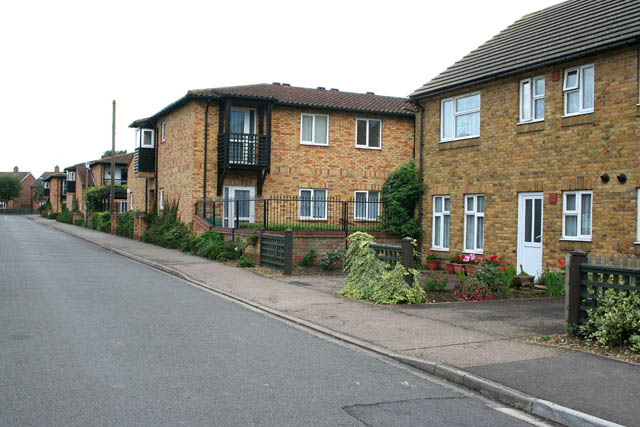 File:Carl Hall Court - geograph.org.uk - 474463.jpg