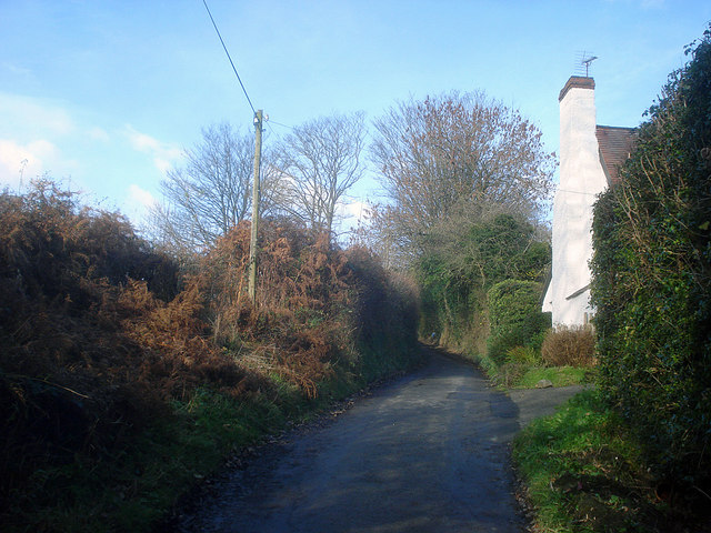 File:Cottage near Hill Farm - geograph.org.uk - 1178102.jpg