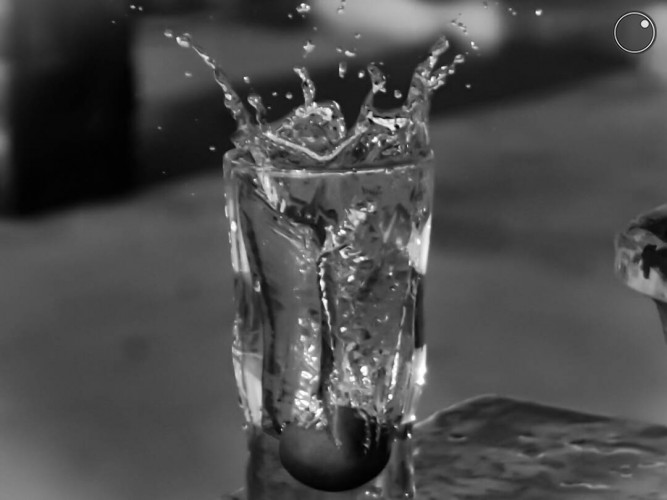 An image of a glass of water
