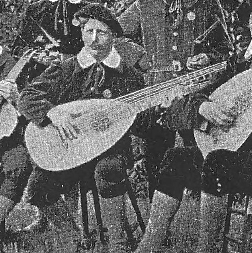 Herman Wirth with his archlute as a member of the Dietsche Trekvogels, March 1920