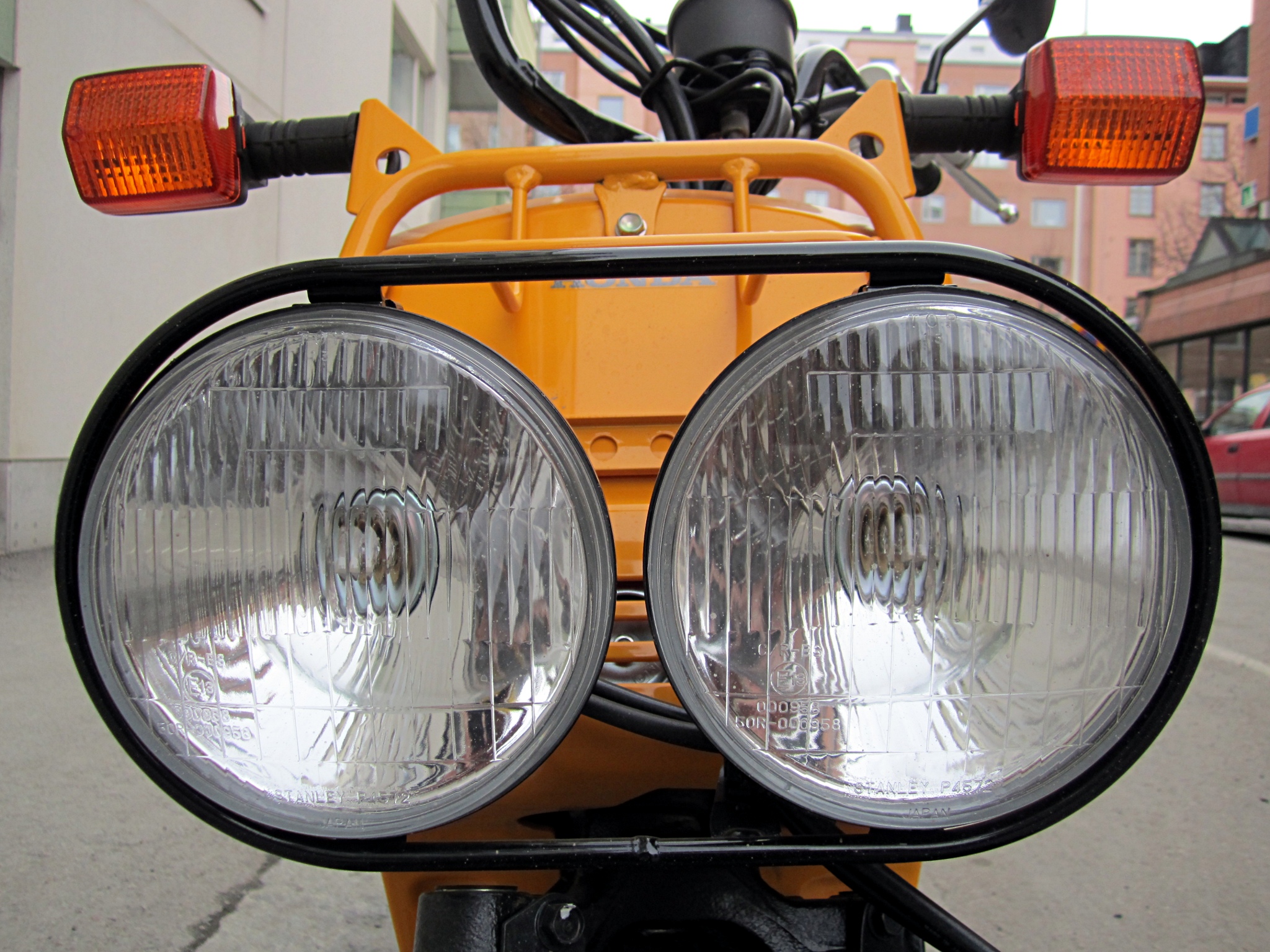 Krator Black Twin Headlight Motorcycle Double Dual Lamp Compatible with Honda Ruckus Aero Z EZ 50 90 
