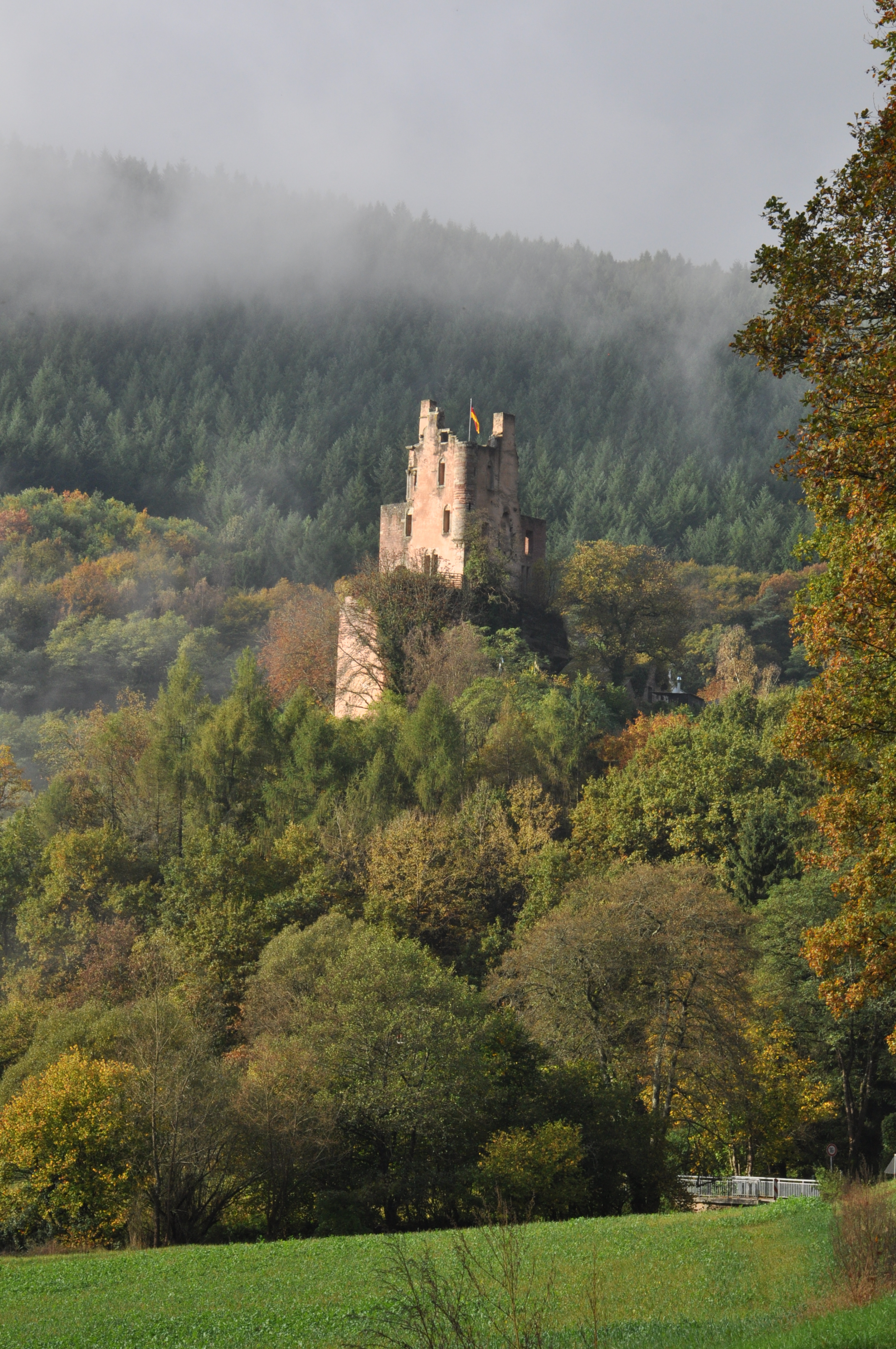 Ramstein Castle (Kordel) - Wikipedia