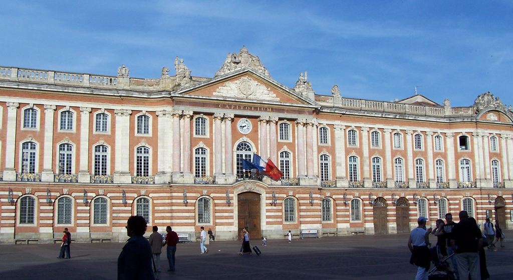 File:Le Capitole de Toulouse.jpg - Wikimedia Commons